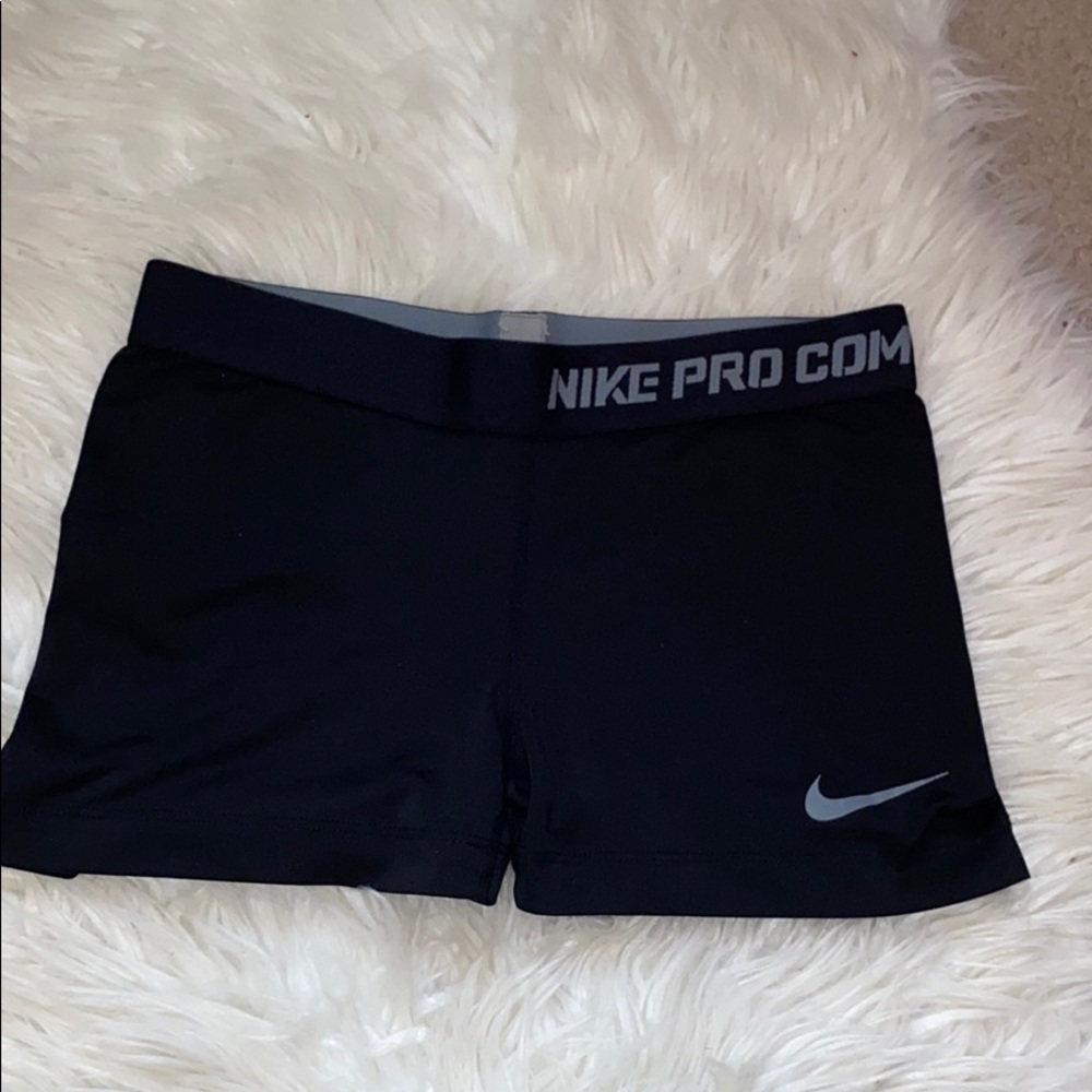 Black Nike pros